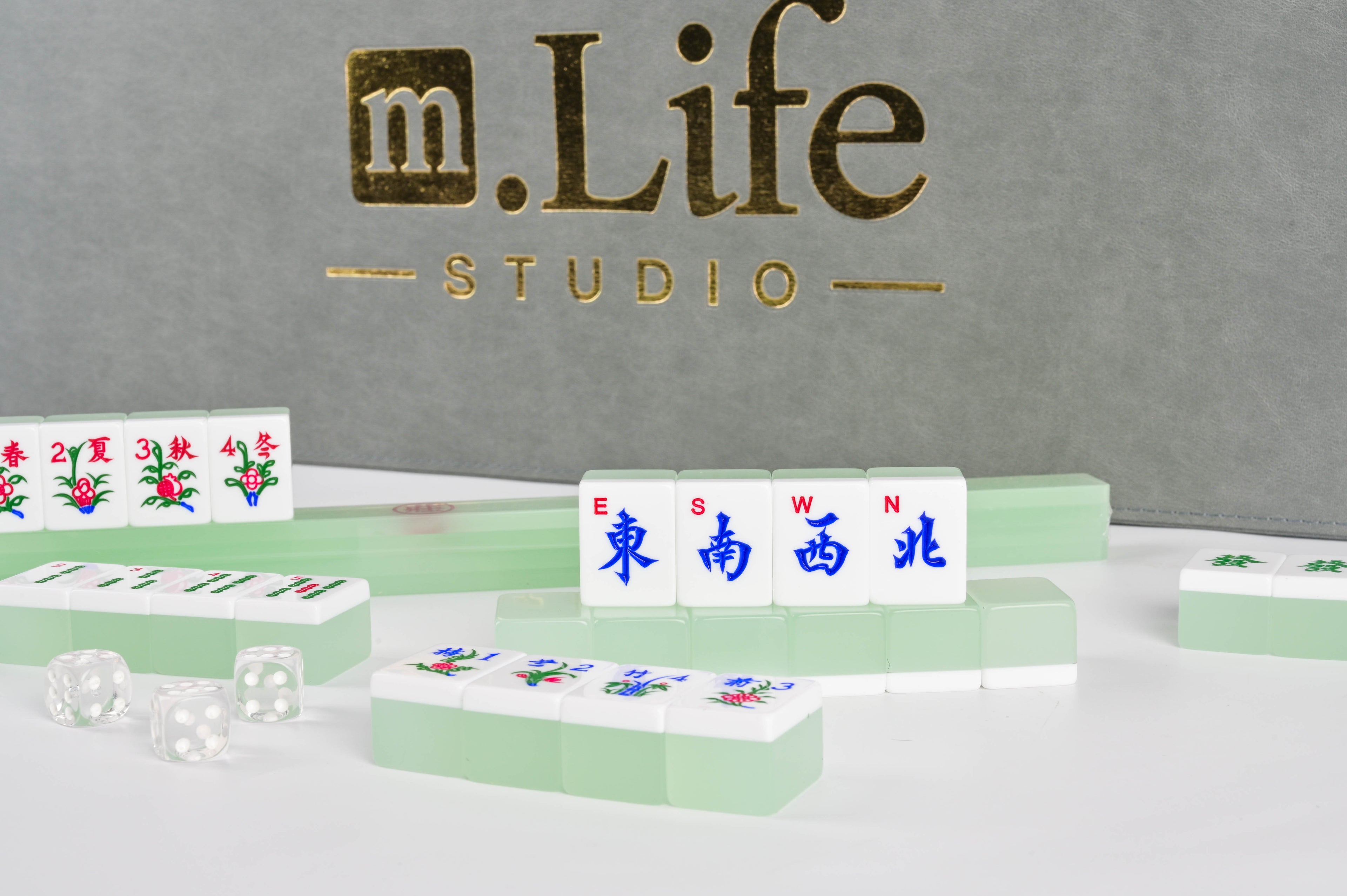 Translucent Green Mahjong Set