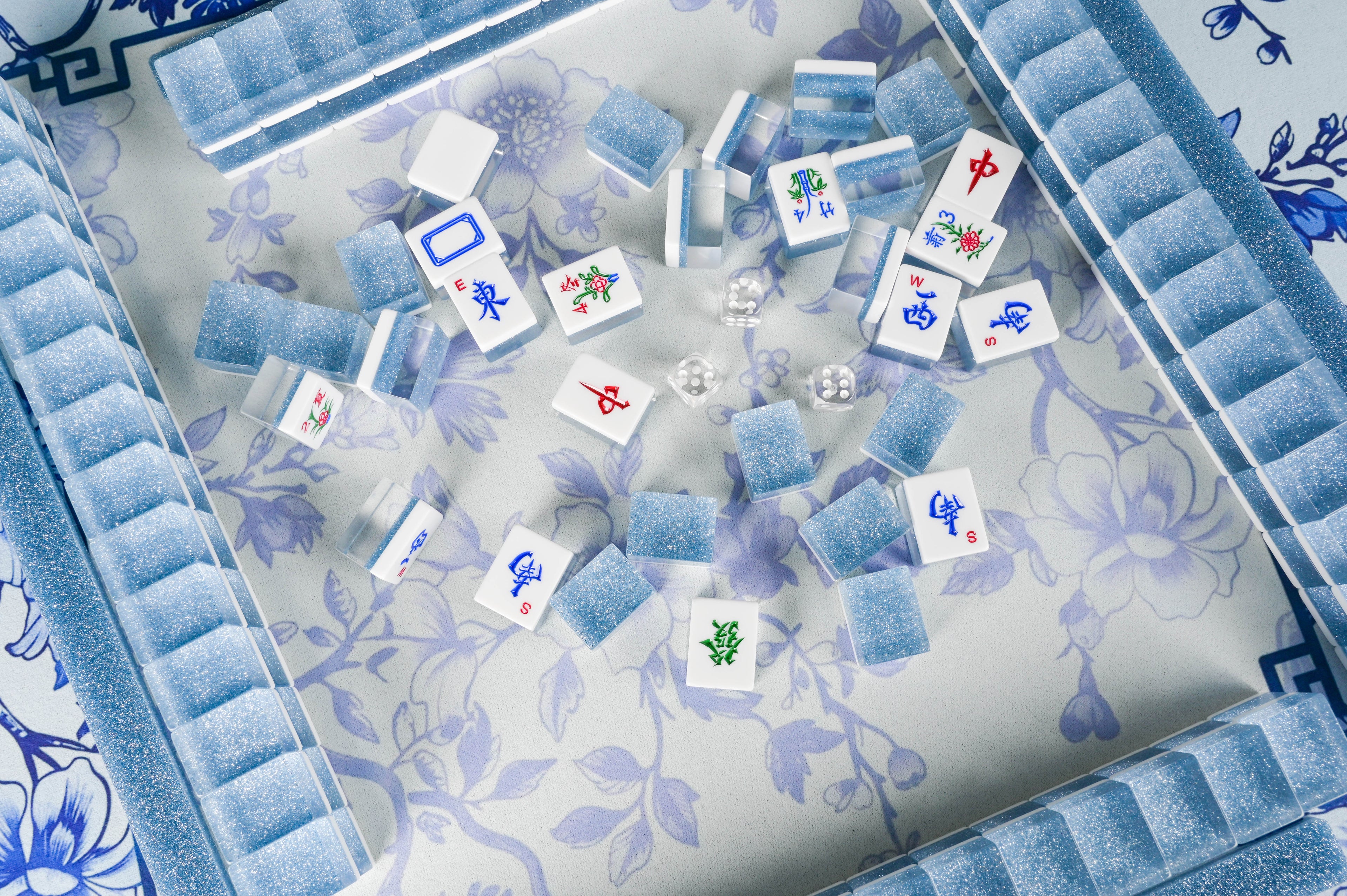 Azure Sparkle Mahjong Set