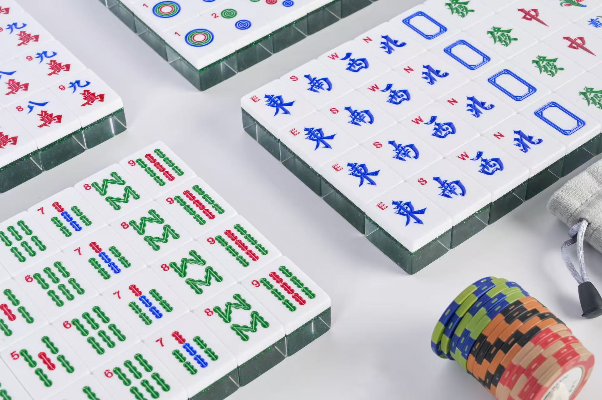 Emerald Sparkle Mahjong Set