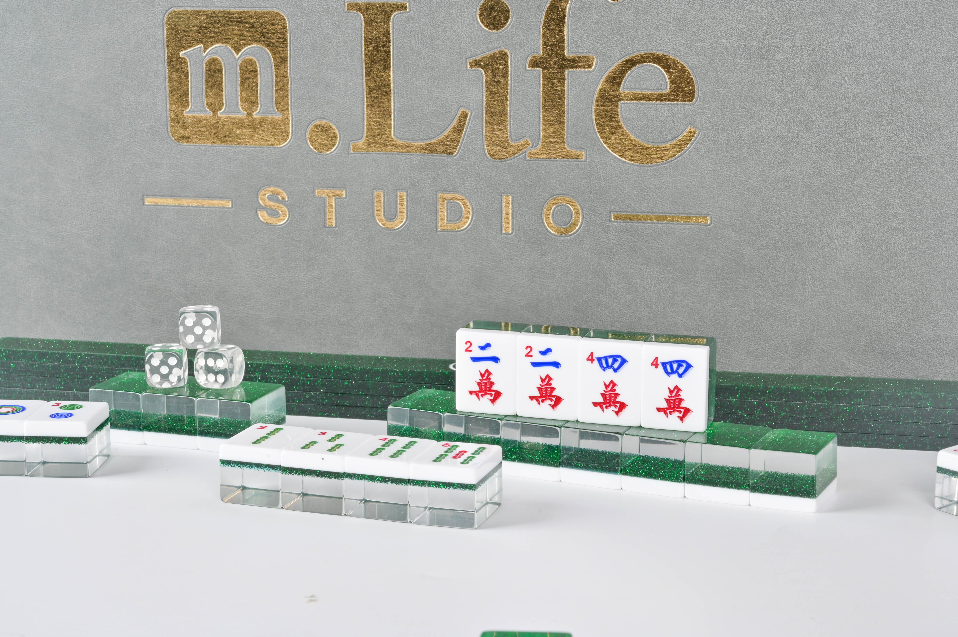 Emerald Sparkle Mahjong Set